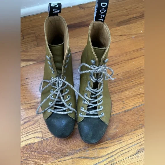 John Fluevog Boots - Picture 1 of 6